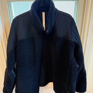 Lululemon Women's Black Fleece Jacket